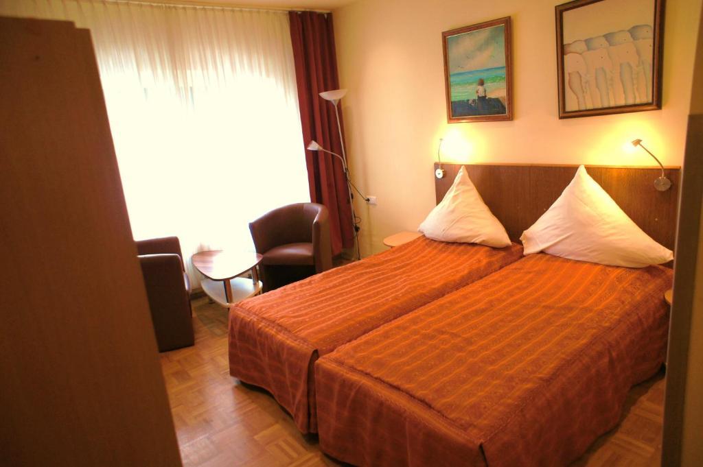 City Hotel MHG Exterior foto